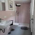 Thum'scher Hof בית הארחה 3*